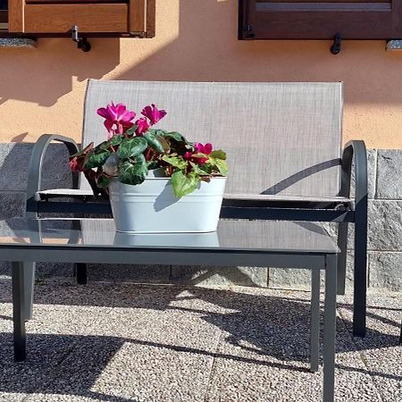 Casa Alberto - Appartamento Zona Bellagio Magreglio ภายนอก รูปภาพ